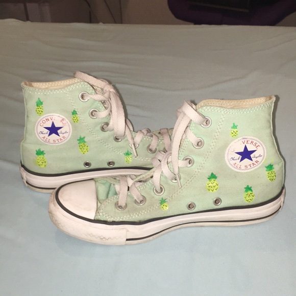 pineapple converse